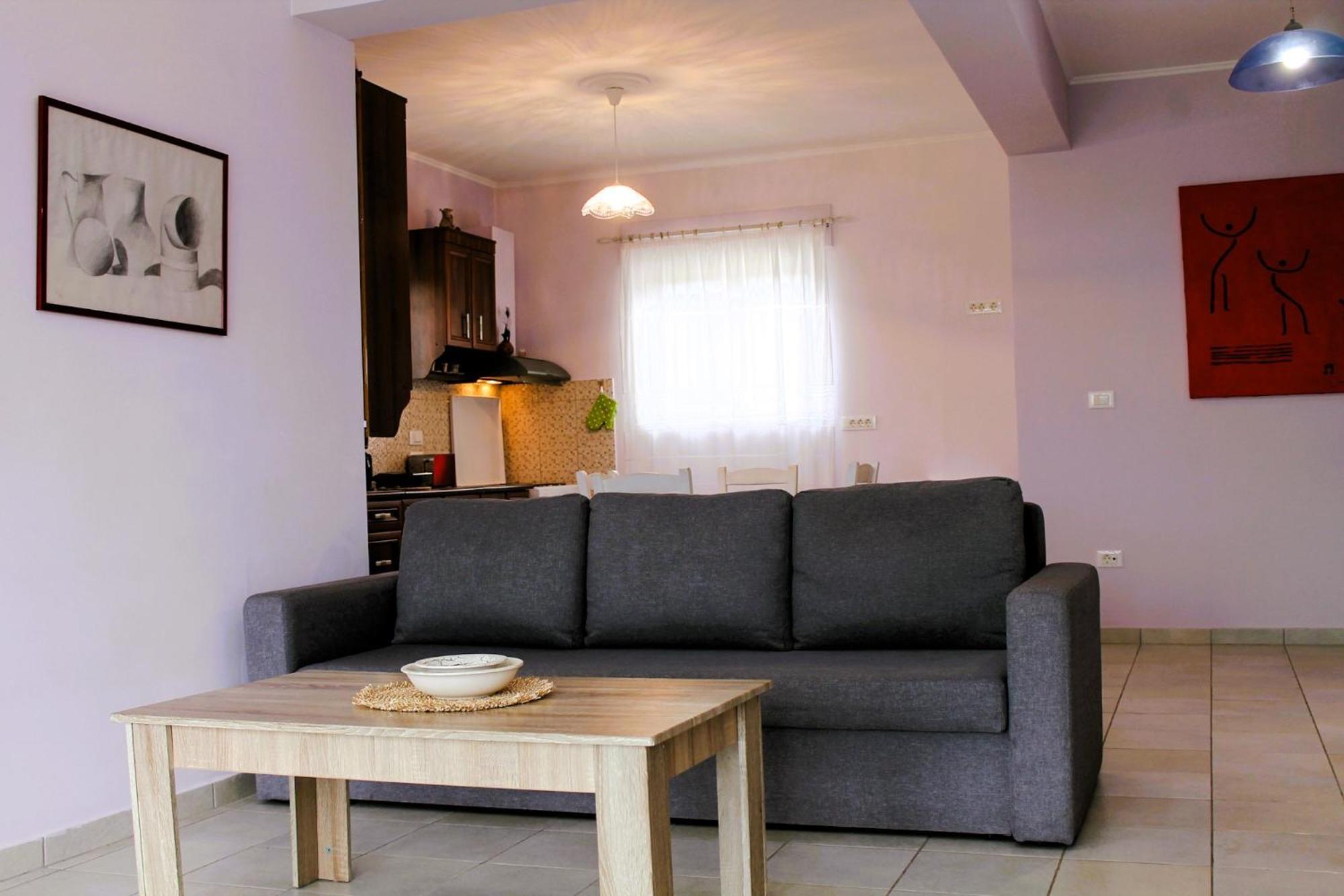 Sea Breeze Ena Apartment Korakochori Exterior photo