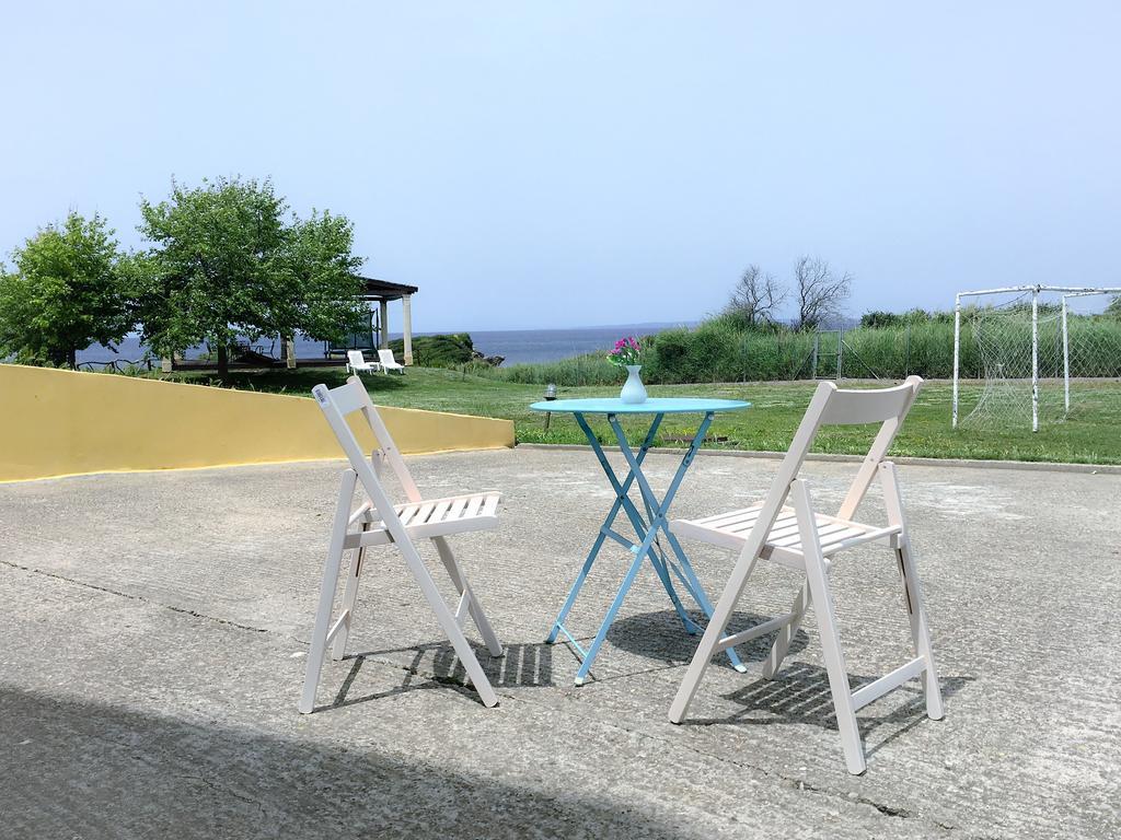 Sea Breeze Ena Apartment Korakochori Exterior photo